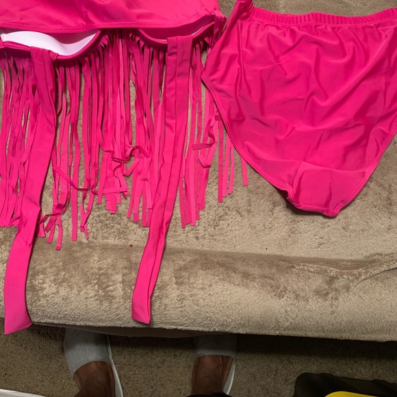 Swimsuit - Picture 4 of 5